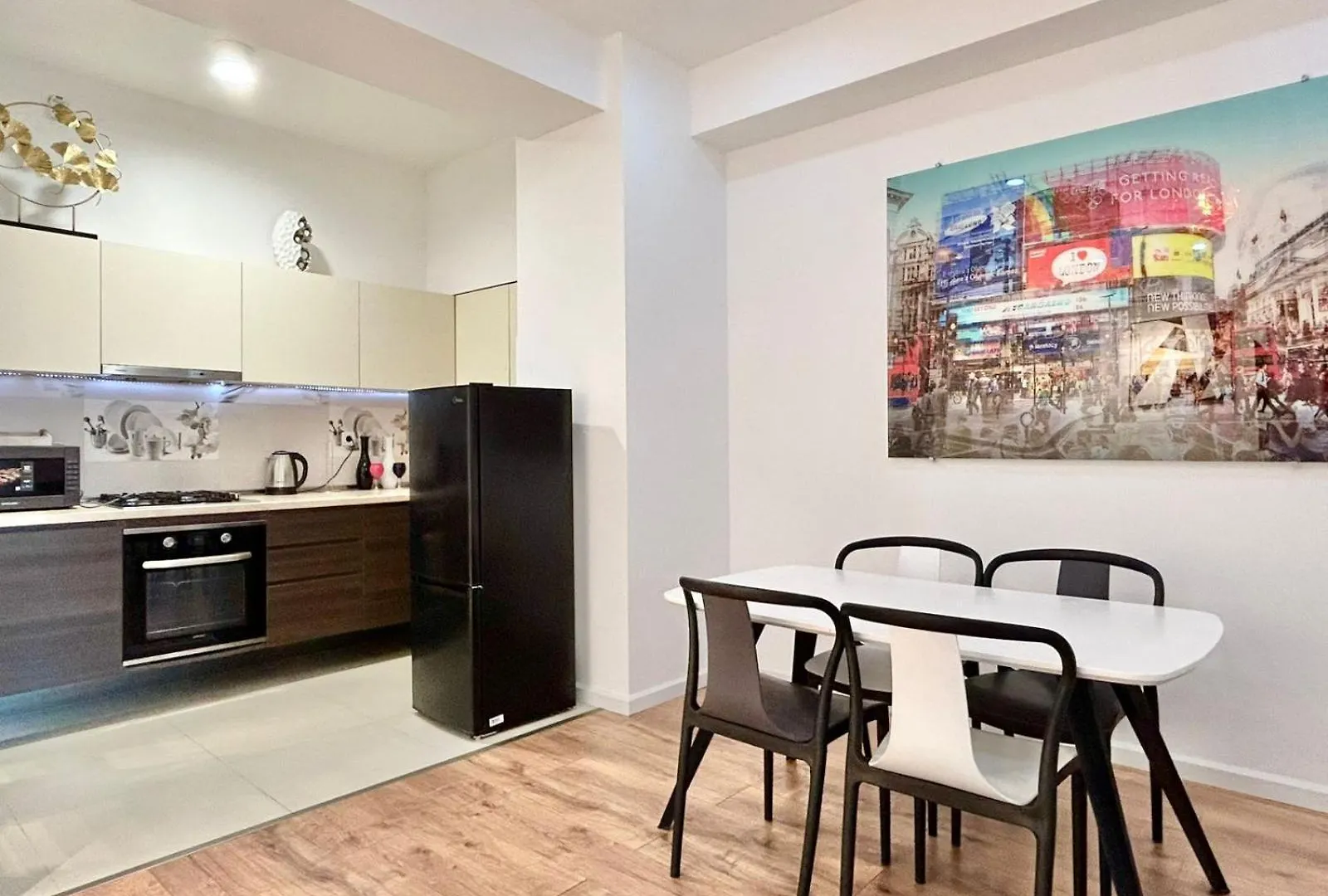 City Center - Next To Holiday Inn -2Br Apartment Тбилиси Грузия